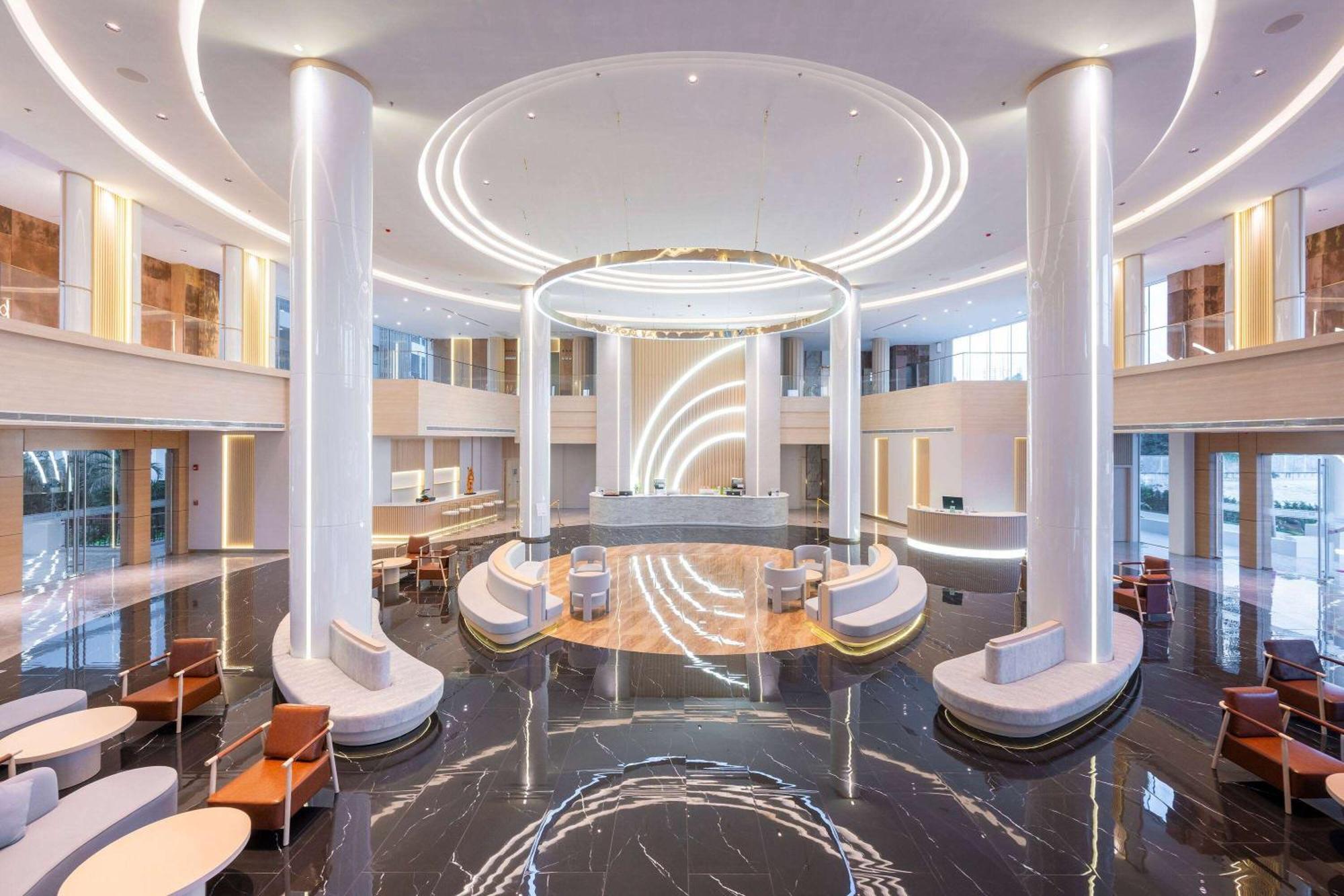 Wyndham Jomtien Pattaya Hotel Na Chom Thian Exterior foto