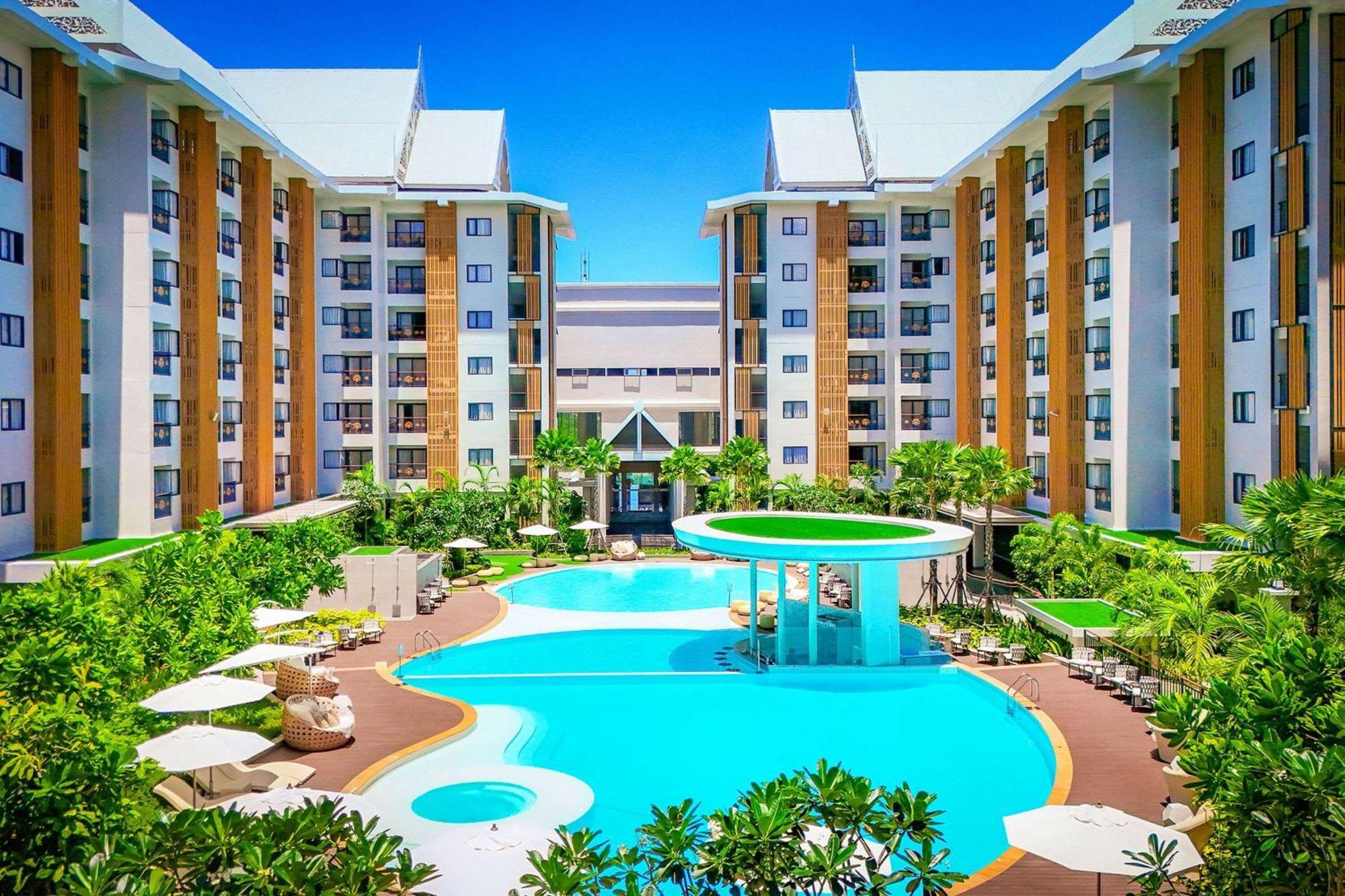 Wyndham Jomtien Pattaya Hotel Na Chom Thian Exterior foto
